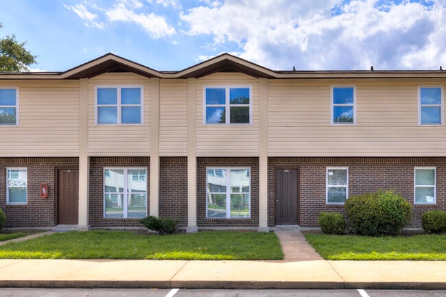 Building Photo - 1121 Alice Dr Rental