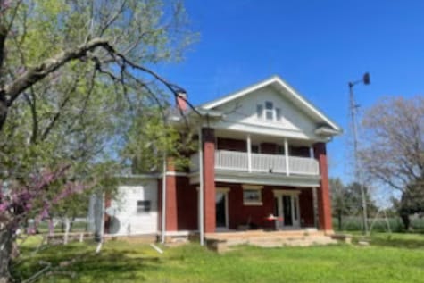 Building Photo - 10330 W Fox Dr