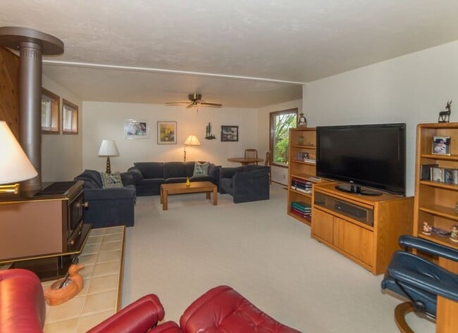 Photo - We have the wonderful 3 bed/2 bath you’ve been waiting for!