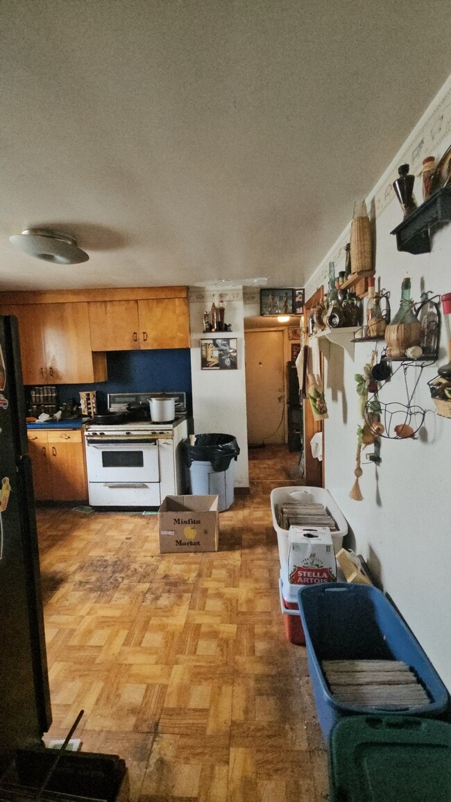Photo - 329 Mettler St
