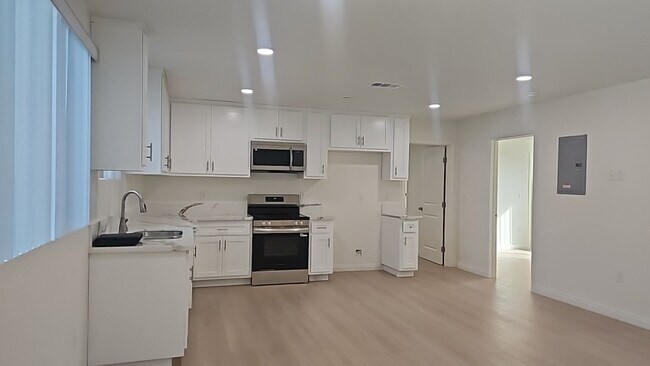 315 W 56th St Unidad 56(315 12)