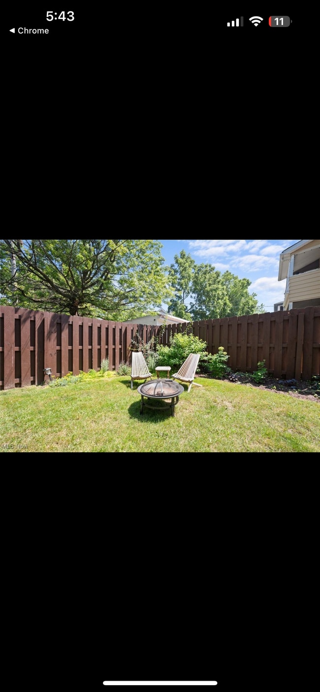 Photo - 1303 W 102nd St