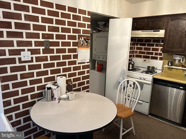 Photo - 809 Red Lion Rd Unit B36