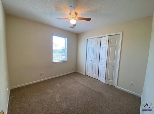 Photo - 116 Enlish Dr