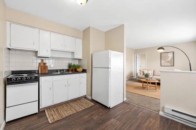 800 Harrisburg Pike Unit 2 bedroom townhomes