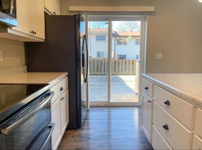 Photo - 325 Carmel Woods Dr