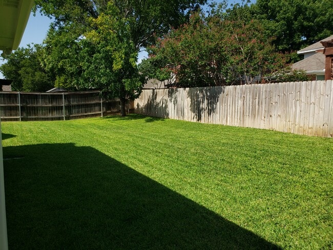 Photo - 7805 Brook Meadow ln