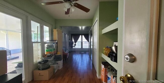 Photo - 3004 Suntan Ct SE