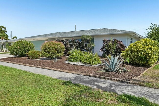 Photo - 6735 Keystone Dr