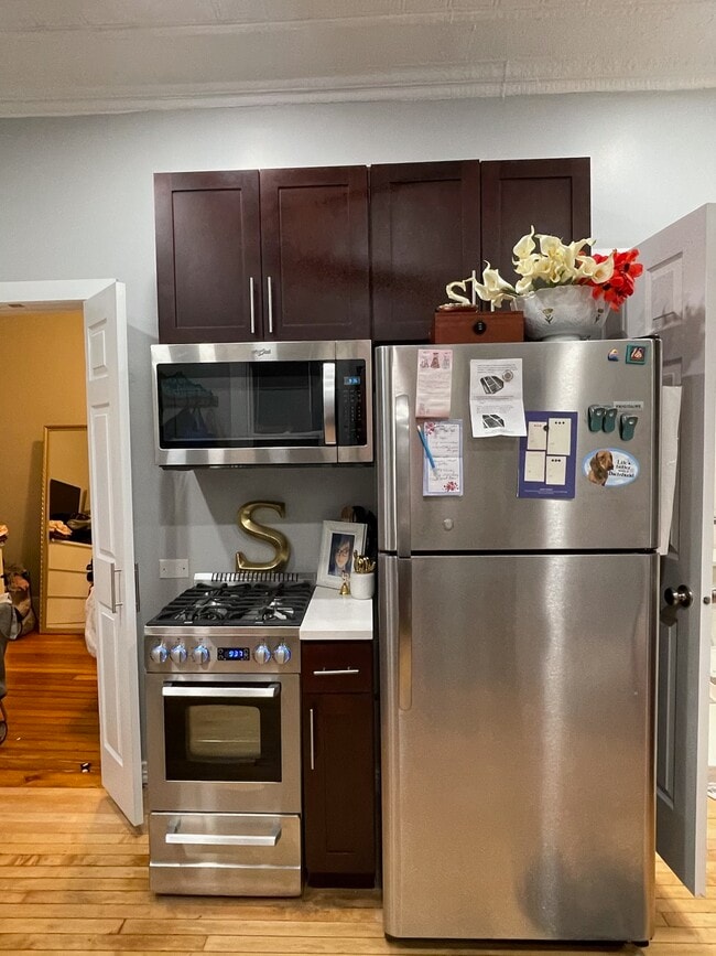 Photo - 2236 W Belden Ave Unit 1f