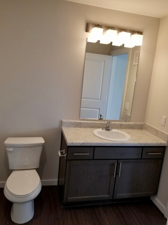 Miramonte Apartments Stafford, TX