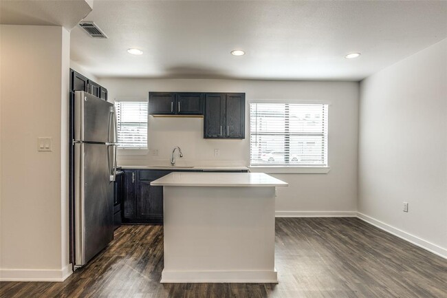 Photo - 2106 Bennett Ave Rental