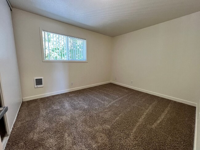 Photo - 8585 SW Canyon Ln Unit 27