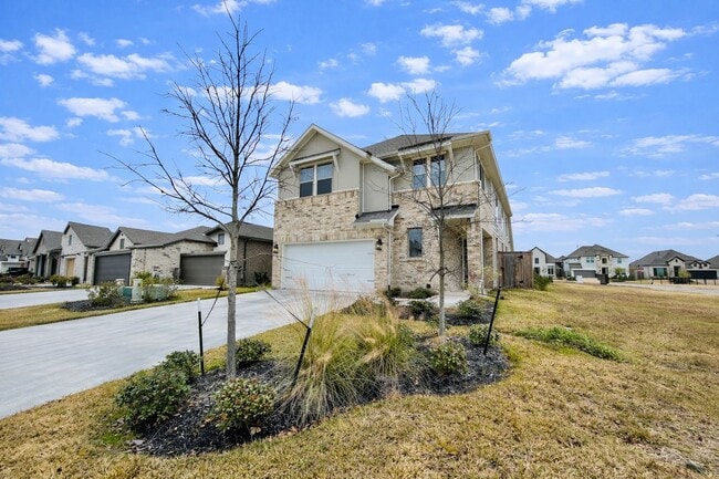 Photo - 553 Sand Branch Dr