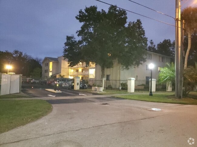 Building Photo - 633 S Palmetto Ave Unit 205 Rental