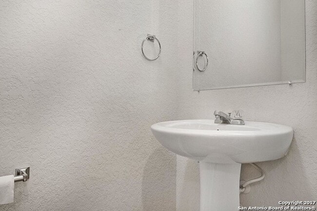 Photo - Wurzbach Heights Townhome for Rent ~ 3 Bedroom corner Unit with Private Yard and Garage