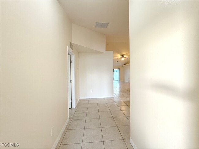Building Photo - 411 Nicholas Pkwy W Rental