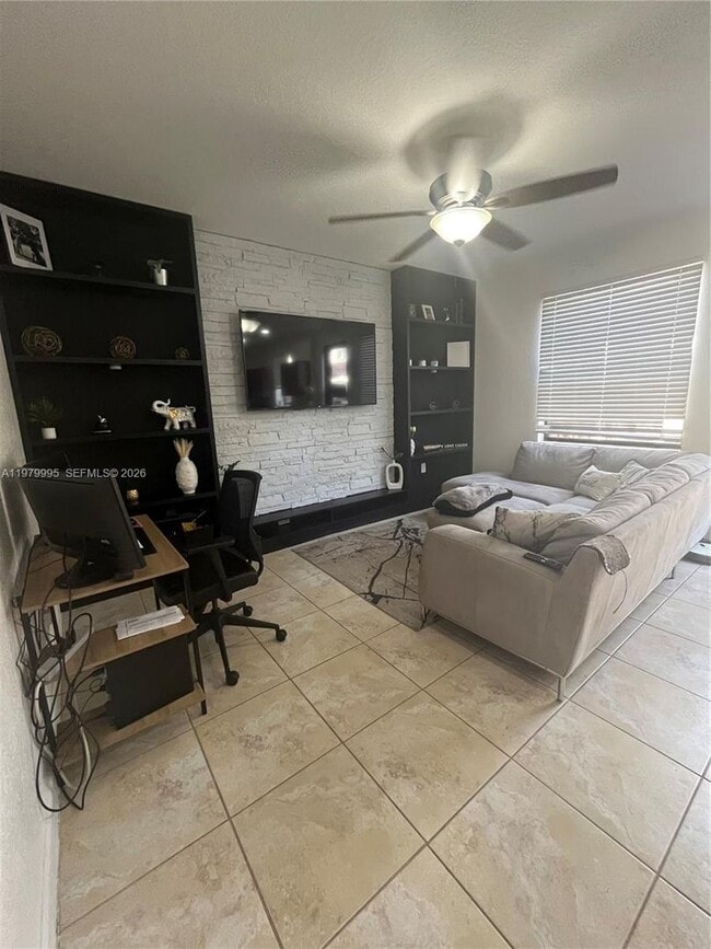 Photo - 11271 SW 240th St