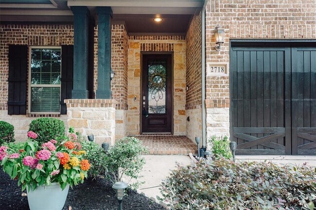 Building Photo - 2718 Misty Laurel Ct Rental