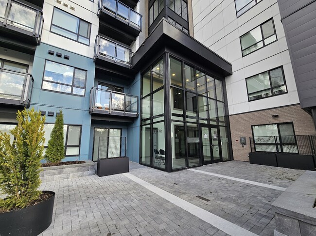 Building Photo - 33886 Pine St Unit 520