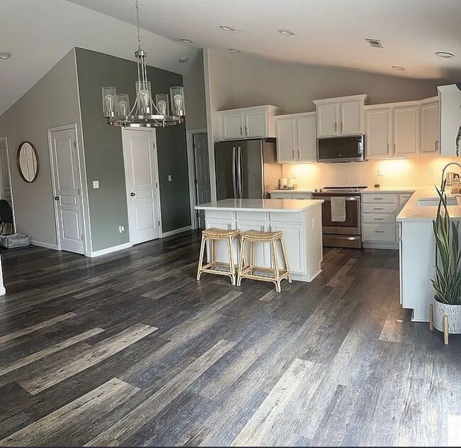 Photo - 1843 W 25th Ct