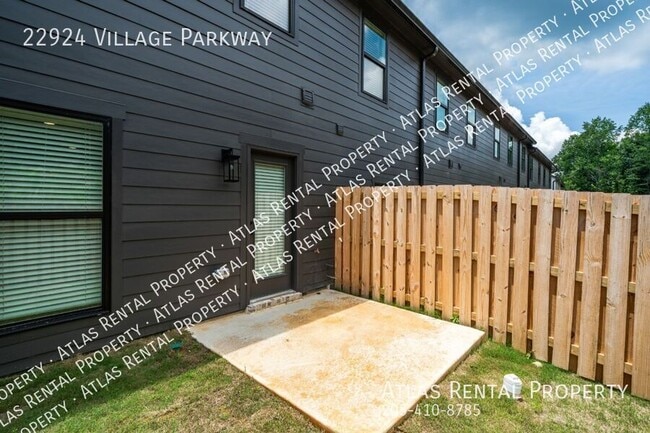 Photo - 22924 Village Pkwy