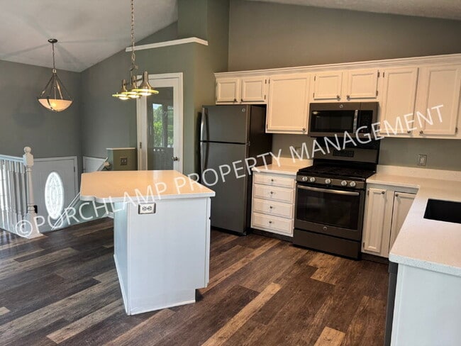 Photo - 6235 Cascade Rd SE