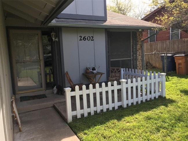 Photo - 2602 Hidden Oaks Dr