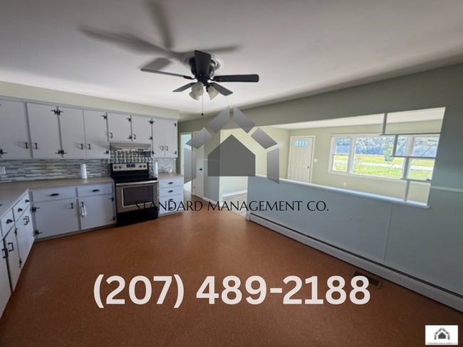Photo - Three Bedroom Single Family House for Rent...