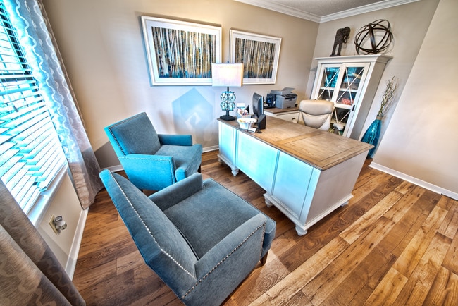 Photo - Winchester Commons