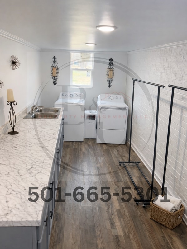 Photo - 3703 W Hepburn St