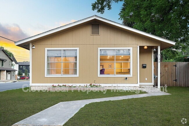 Building Photo - 2120 Iowa St Rental