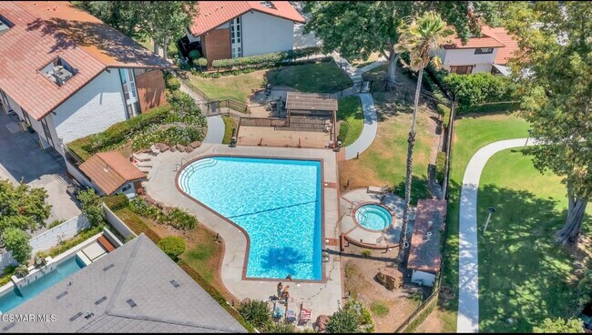 Photo - 31515 Lindero Canyon Rd Unidad Westlake Village