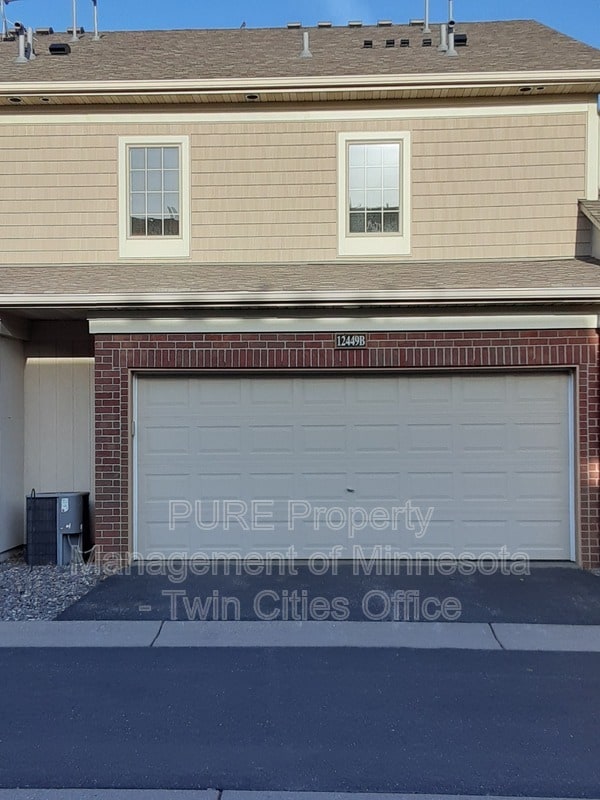 Photo - 12449 Flanders Ct NE Townhome