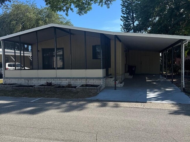 Photo - 86 Pelican Dr N