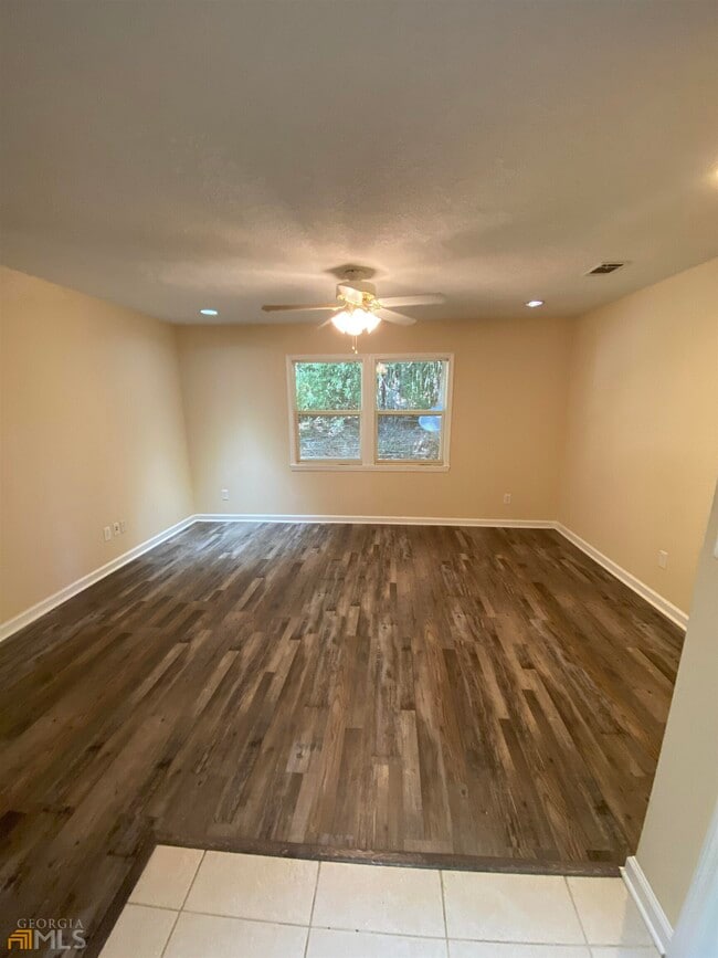 756 Happy Hollow Rd