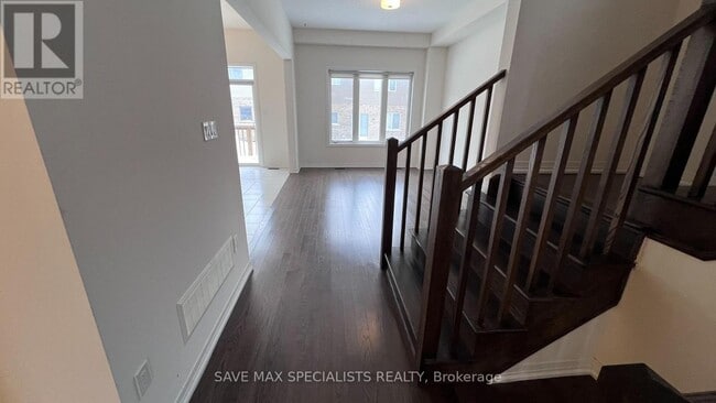 Photo - 27 Hitchman St