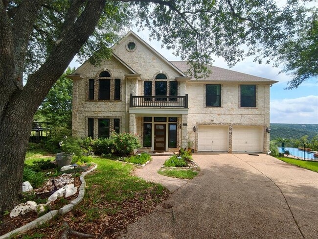 Building Photo - 10000 Planters Woods Dr