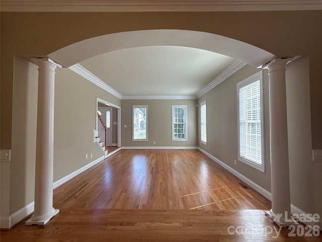 7011 Edenderry Dr