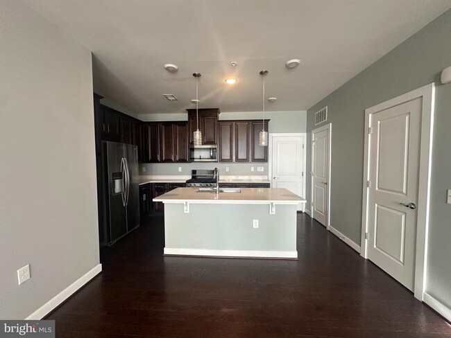 Photo - 13338 Arrowbrook Centre Dr