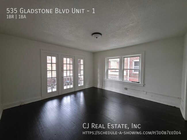 Photo - 535 Gladstone Blvd