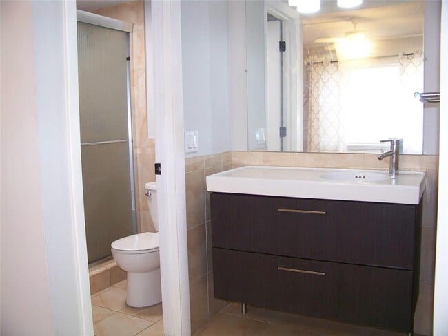 Photo - 3218 NW 102nd Ter Unit 202 B