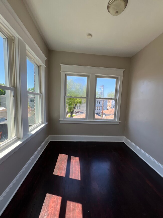 Photo - 1828 S 58th Ave Unit 2