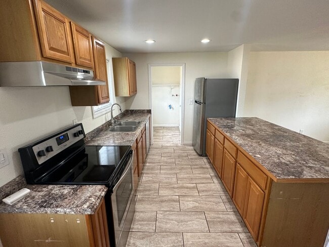 Photo - 1310 Sprague St NW