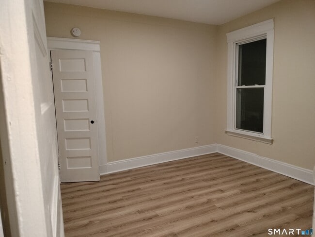 680 Dixwell Ave Unit 3