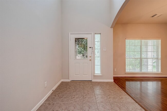 Photo - 1210 Gibbons Ct
