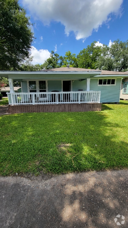 Building Photo - 2574 Mcfaddin Ave Rental