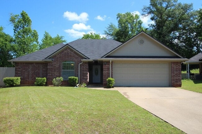 Building Photo - Lease Take Over! Stunning 3 Bed 2 Bath Home in Tyler, TX!