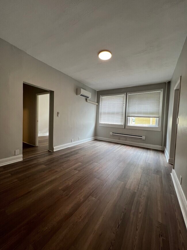 Photo - 1717 N Talbott St Unit 3