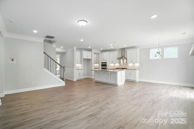 Photo - 5409 Verona Rd